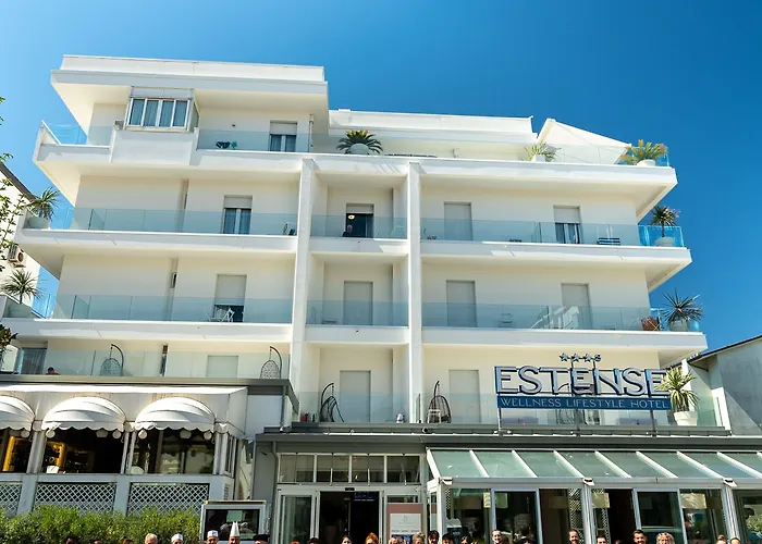 Estense 4*